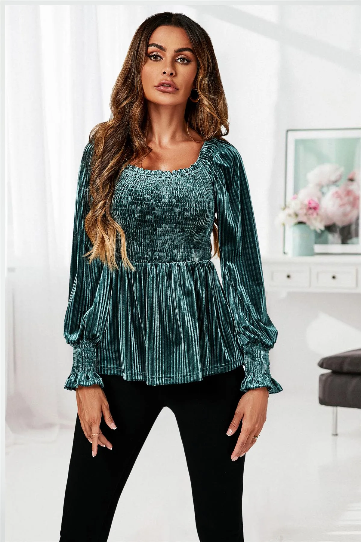 Bardot Velvet Top In Green