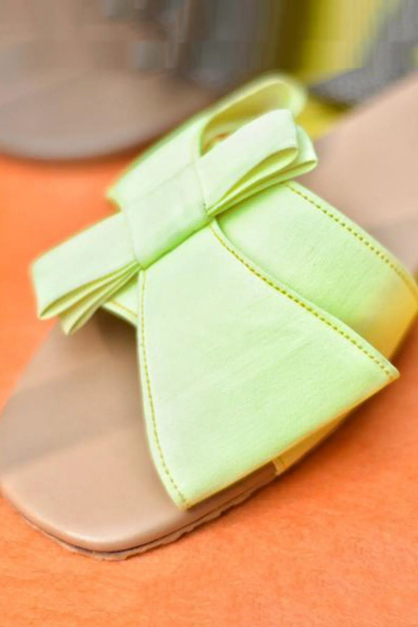 Basic - Neon B21-01