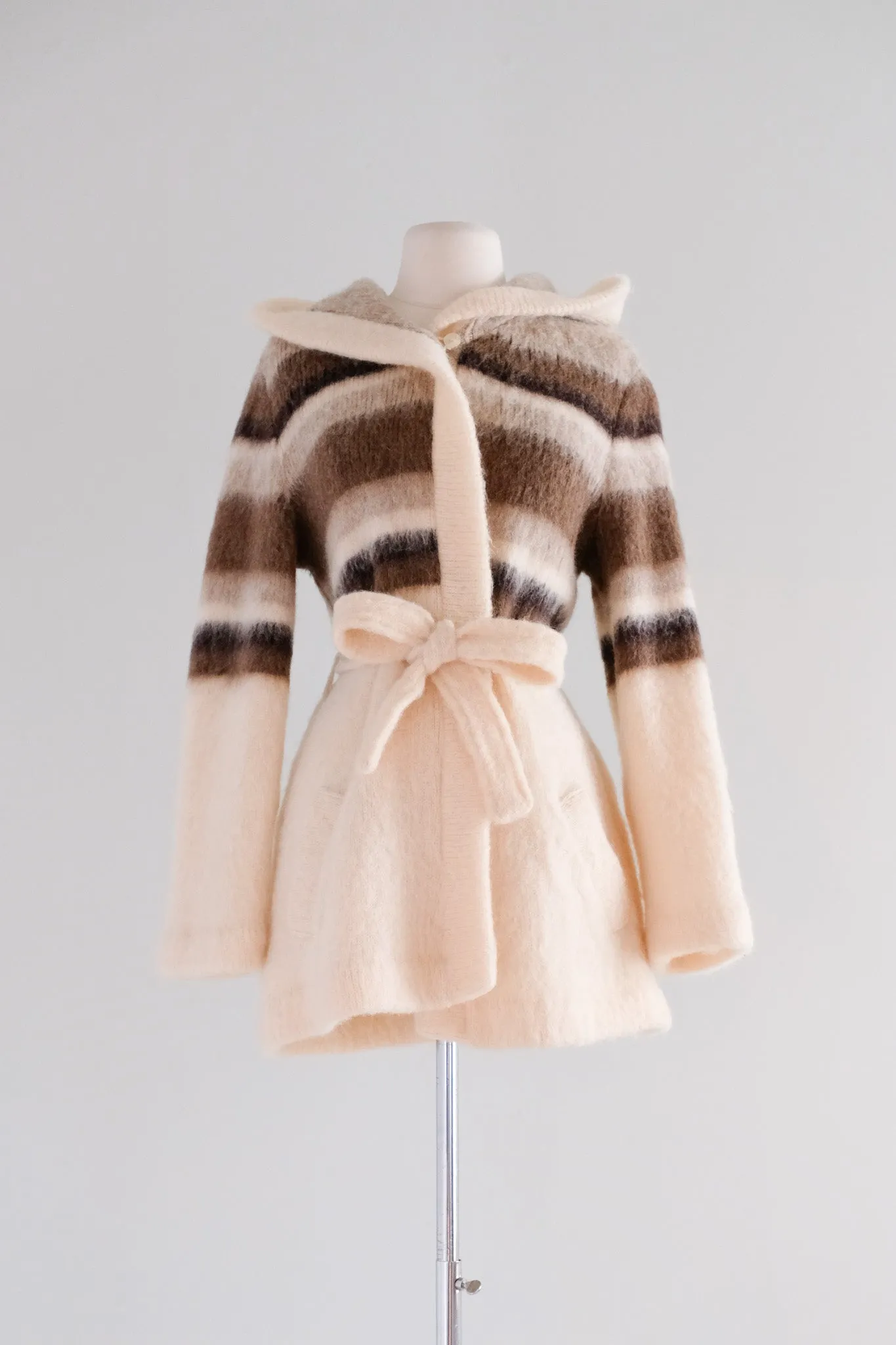 Coziest 1970's Made in Iceland Wool Sweater Coat / Sz M