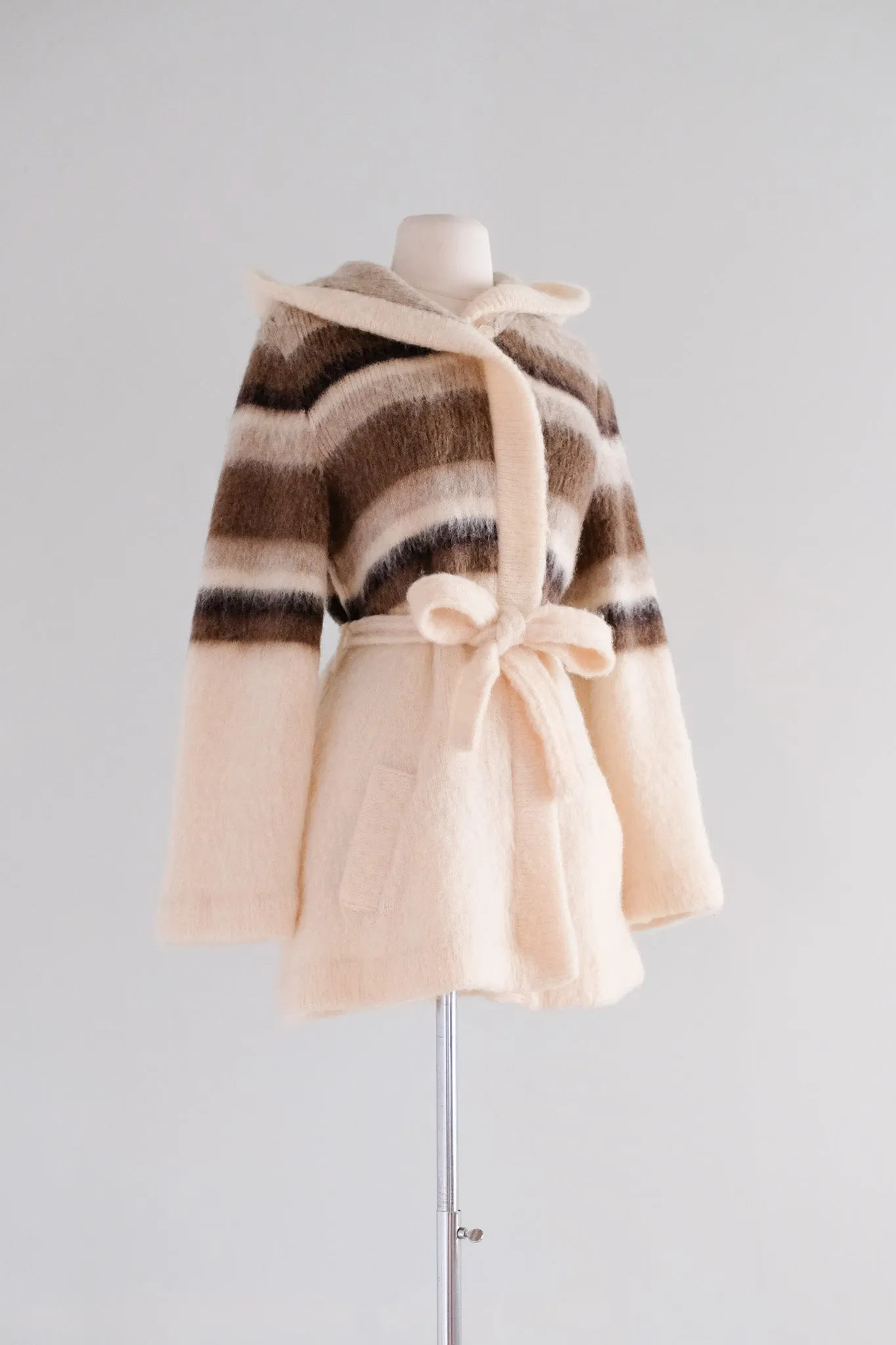 Coziest 1970's Made in Iceland Wool Sweater Coat / Sz M