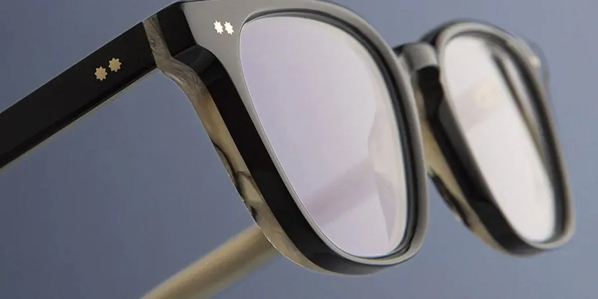 Cutler and Gross®  GR05