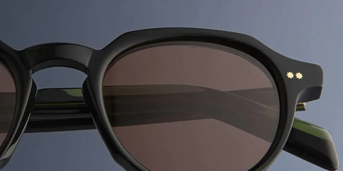 Cutler and Gross®  GR06