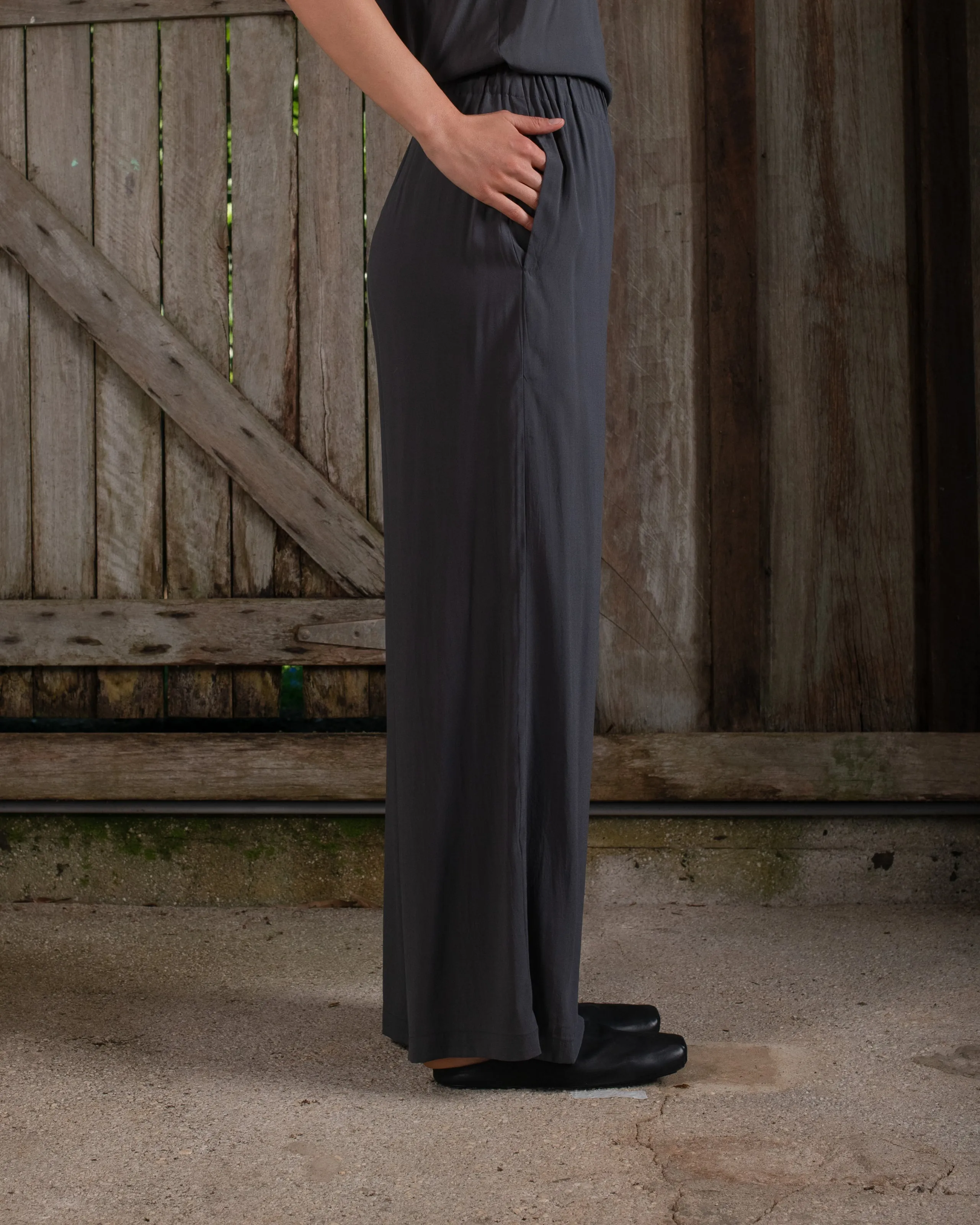 High Waist Pant Stretch Silk Charcoal