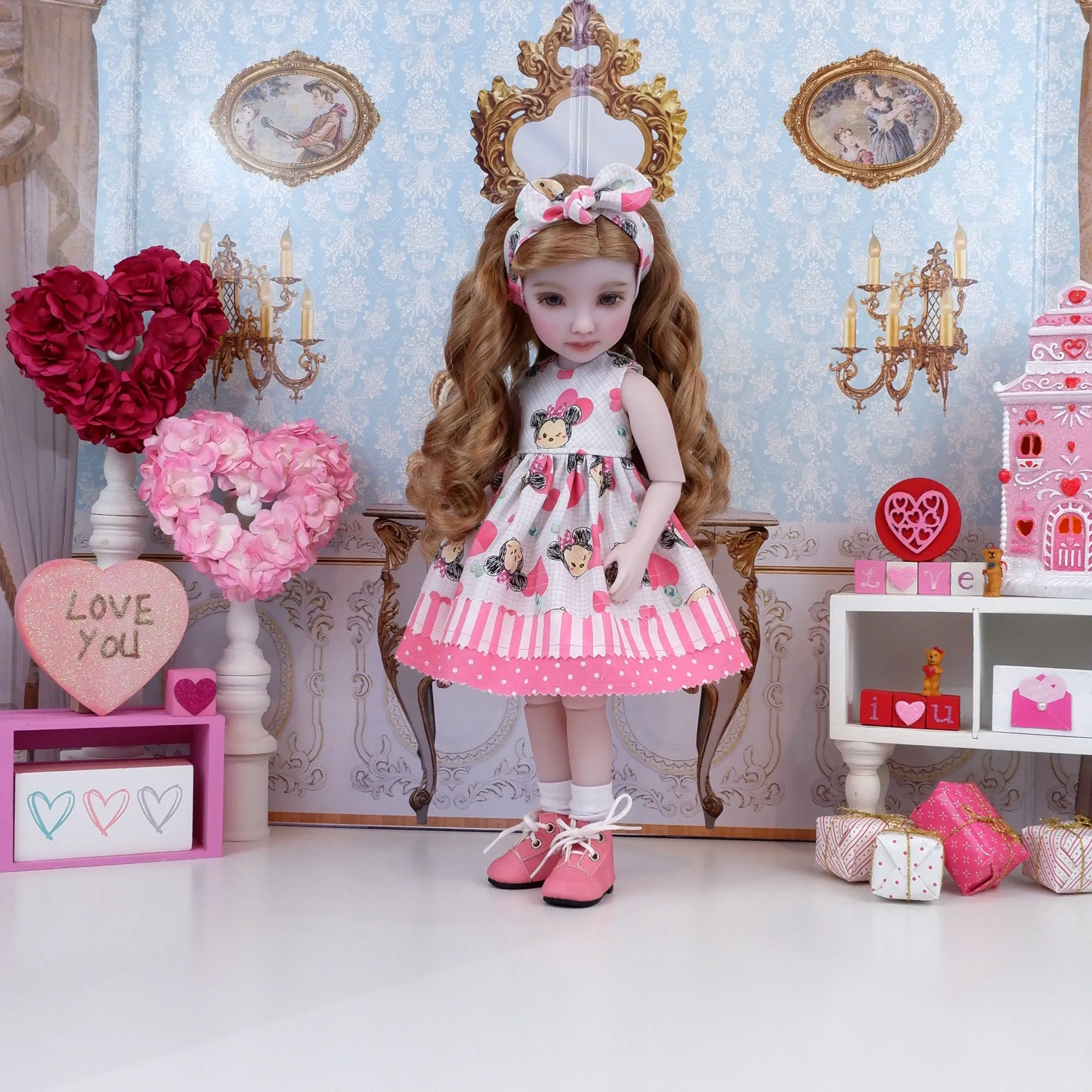 Minnie Valentine - dress with boots for Ruby Red Fashion Friends doll