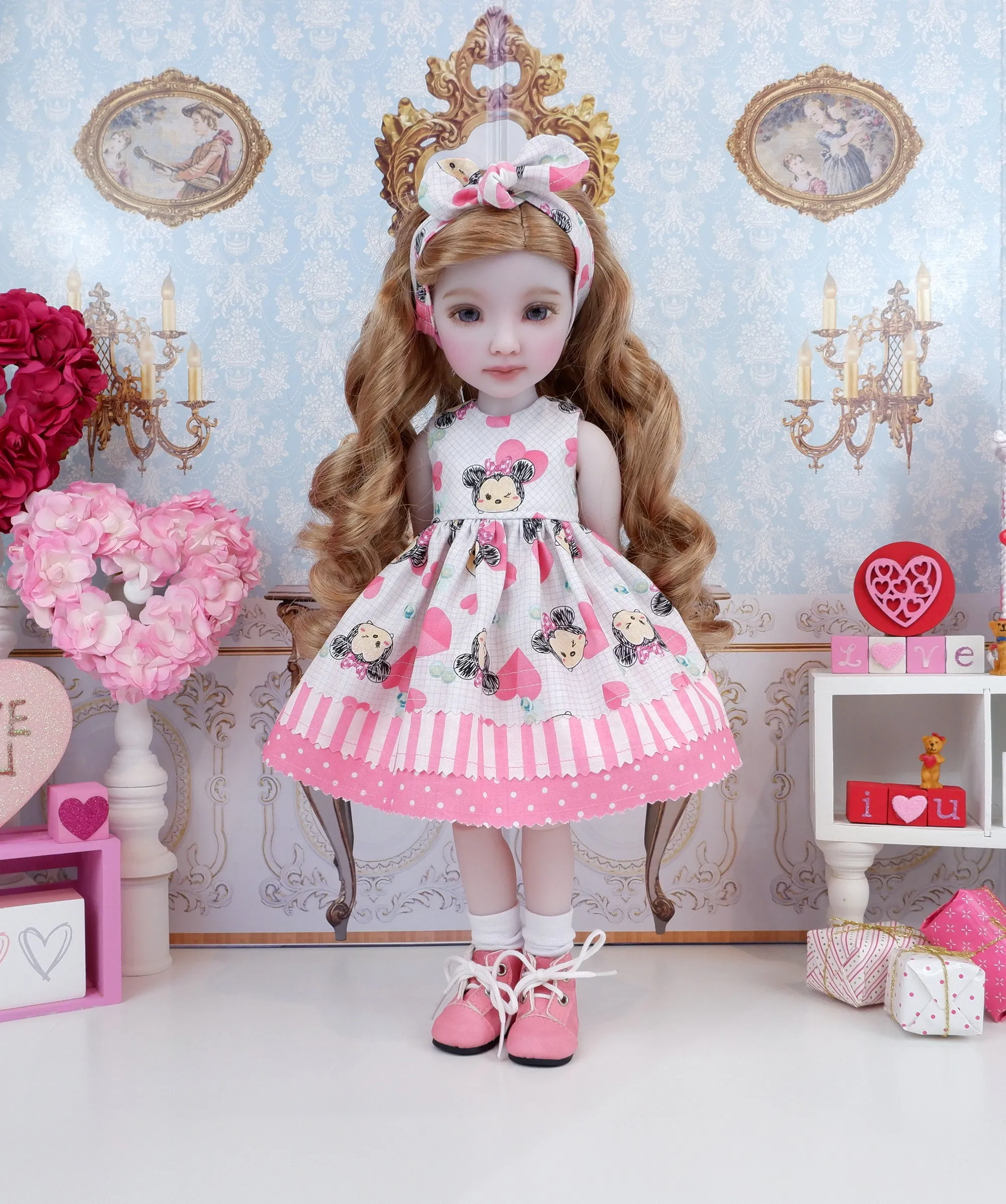 Minnie Valentine - dress with boots for Ruby Red Fashion Friends doll